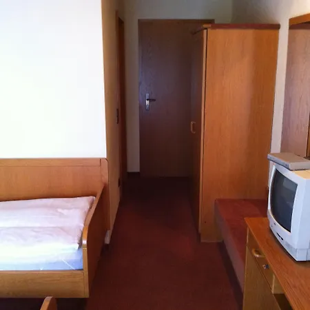 Bacchusstube Garni بيت ريفي 3*